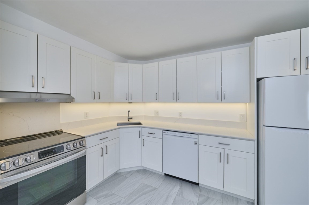 151 Coolidge Avenue, Unit 404 Watertown, MA 02472 - Photo 12 of 26