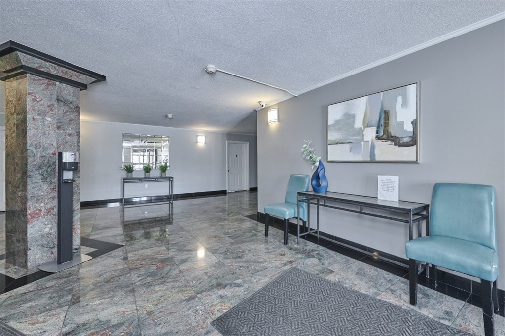 151 Coolidge Avenue, Unit 404 Watertown, MA 02472 - Photo 5 of 26
