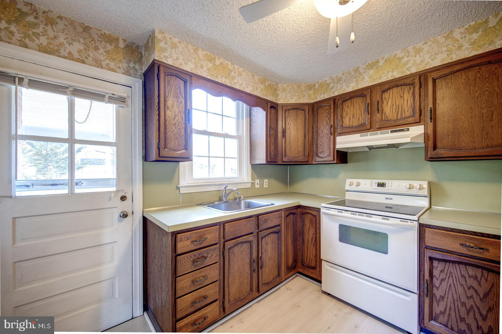134 Barrie Road Ardmore, PA 19003 - Photo 11 of 24 Gallery Image 11