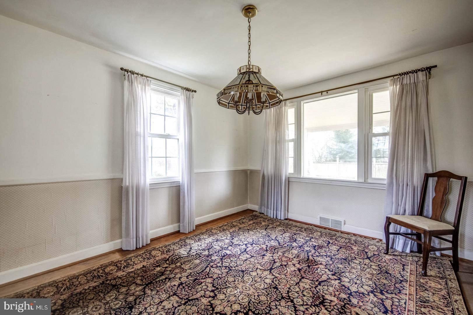 134 Barrie Road Ardmore, PA 19003 - Photo 9 of 24 Gallery Image 9