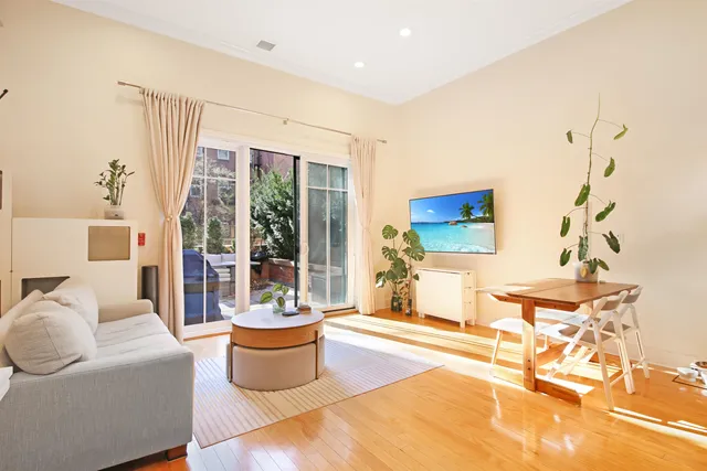 $3,200 | 61 Grand Street, Unit 1E, Jersey City, NJ 07302