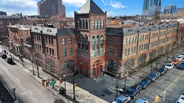 $3,200 | 61 Grand Street, Unit 1E, Jersey City, NJ 07302