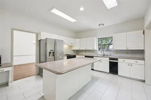 $4,000 | 2200 Shadow Creek Court, Southlake, TX 76092