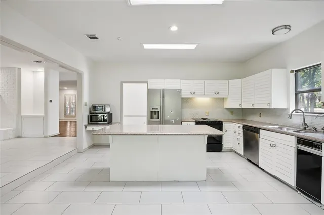 $3,600 | 2200 Shadow Creek Court, Southlake, TX 76092