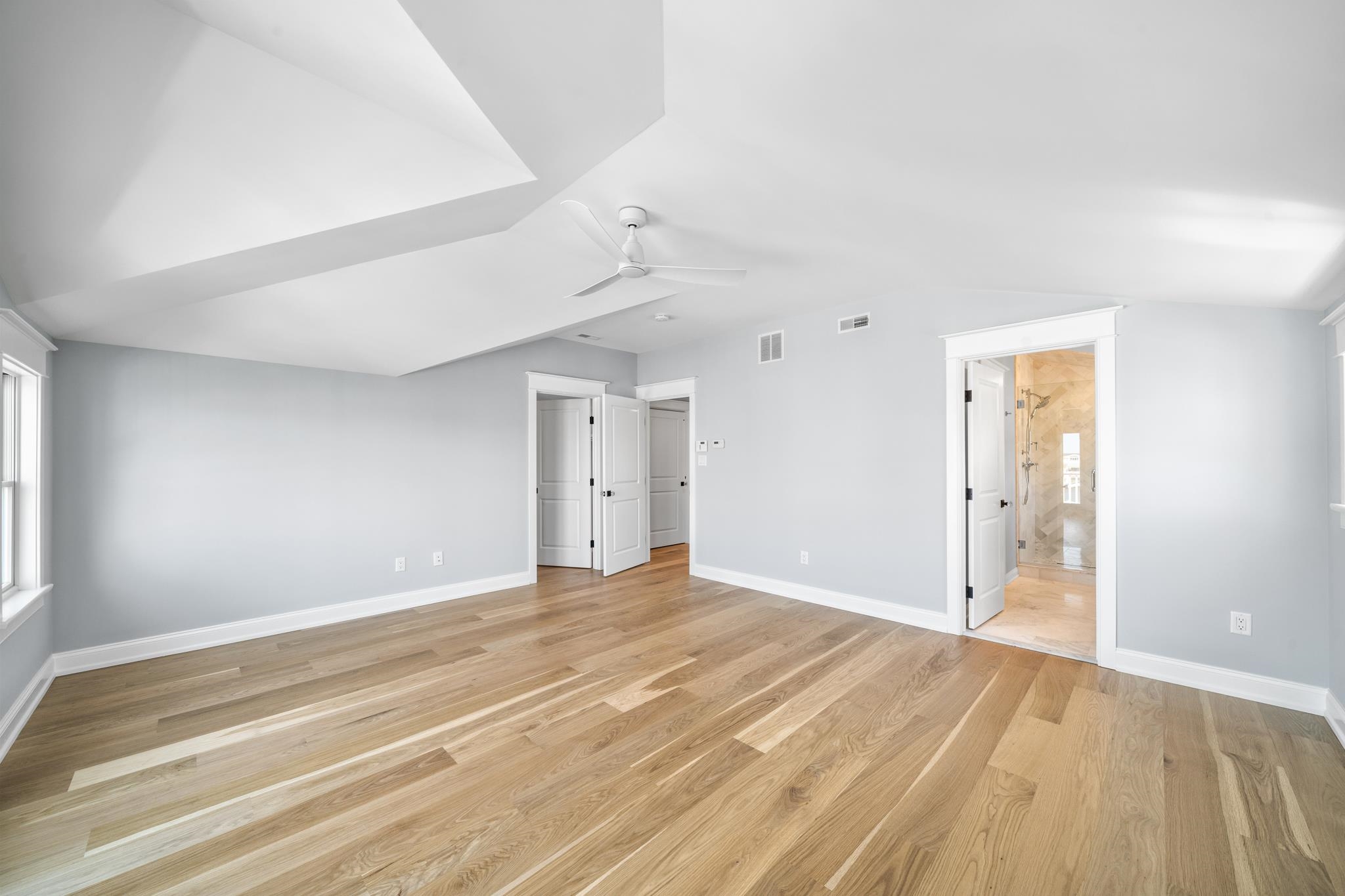 65 East 24th Avalon, NJ 08202 - Photo 43 of 49 a view of empty room with wooden floor