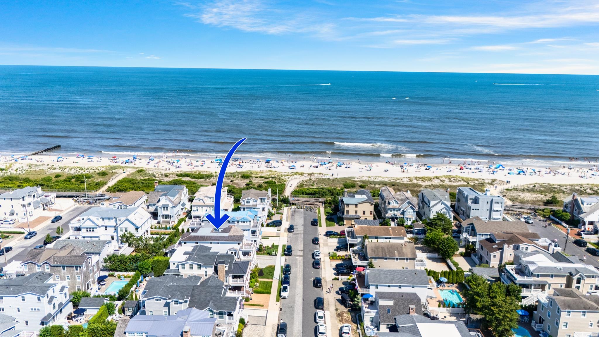 65 East 24th Avalon, NJ 08202 - Photo 6 of 49 a view of a city