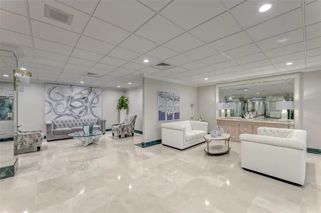 $999,999 | 3900 Galt Ocean Drive, Unit 712, Fort Lauderdale, FL 33308