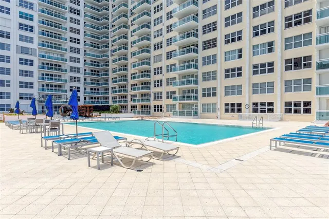 $999,999 | 3900 Galt Ocean Drive, Unit 712, Fort Lauderdale, FL 33308