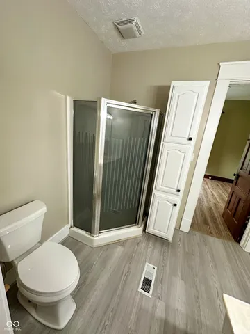 $1,200 | 408 West Walnut Street, Greencastle, IN 46135