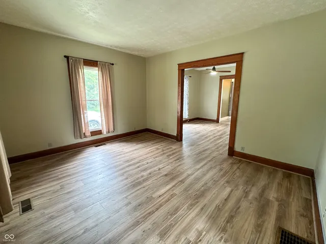 $1,200 | 408 West Walnut Street, Greencastle, IN 46135