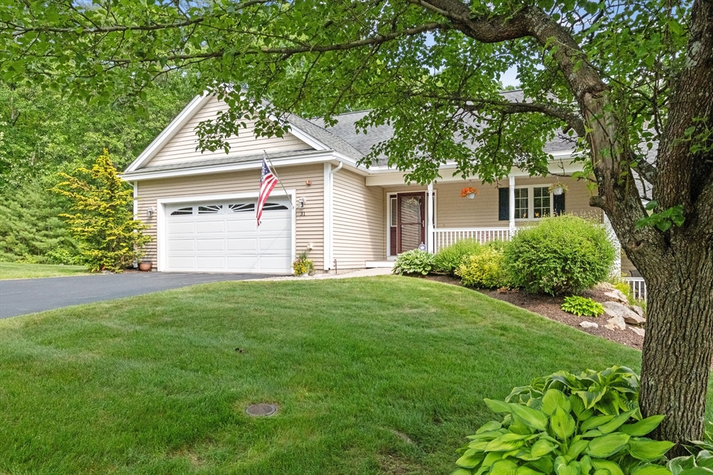 31 Shaker Hill Road, Unit 31 Hooksett, NH 03106 - Photo 33 of 42 Gallery Image 33