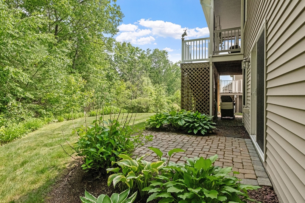 31 Shaker Hill Road, Unit 31 Hooksett, NH 03106 - Photo 35 of 42 Gallery Image 35