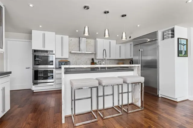 $4,750,000 | 2880 Northeast 24th Place, Fort Lauderdale, FL 33305