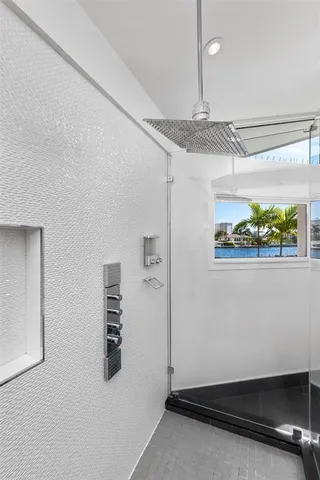 $4,750,000 | 2880 Northeast 24th Place, Fort Lauderdale, FL 33305