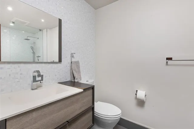 $4,750,000 | 2880 Northeast 24th Place, Fort Lauderdale, FL 33305