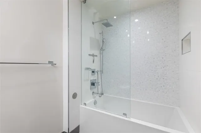 $4,750,000 | 2880 Northeast 24th Place, Fort Lauderdale, FL 33305