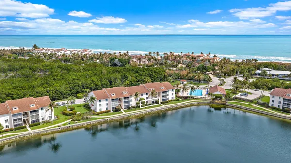 $315,000 | 4492 Northeast Ocean Boulevard, Unit F1, Jensen Beach, FL 34957