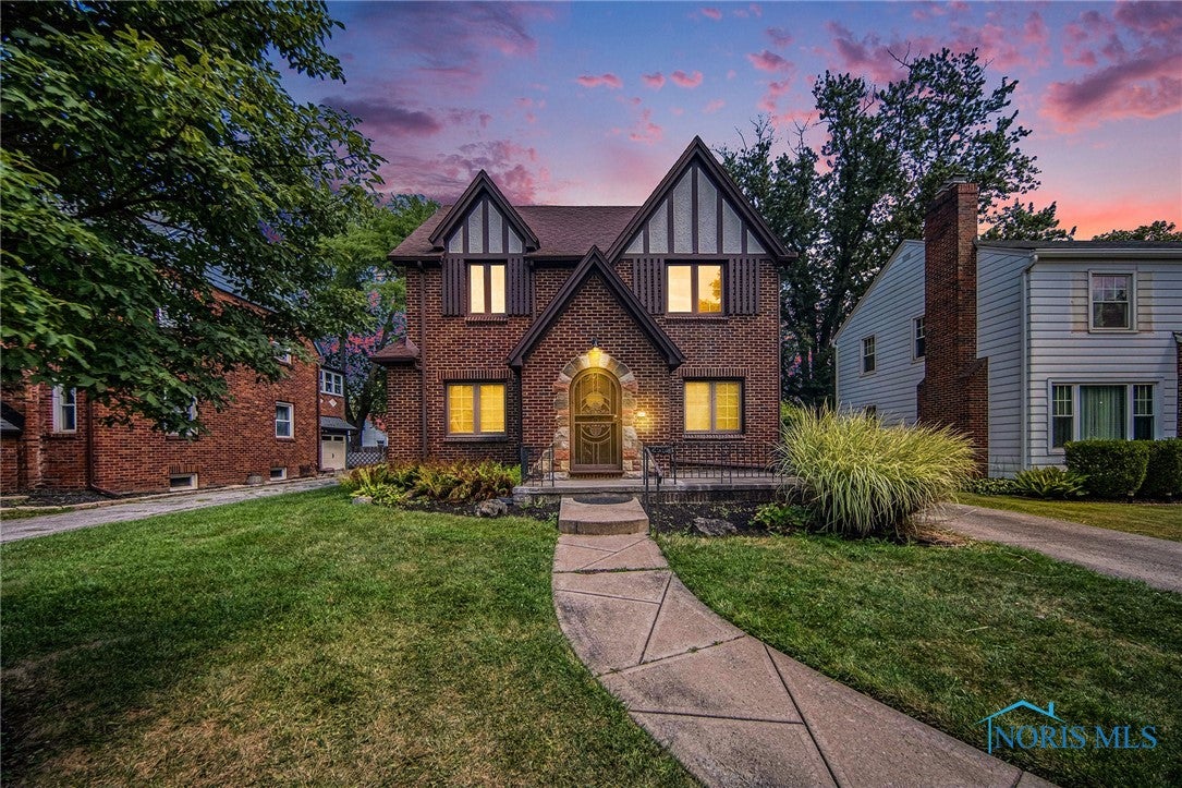 2512 Cheltenham Road Toledo, OH 43606 - Photo 1 of 26 Gallery Image 1