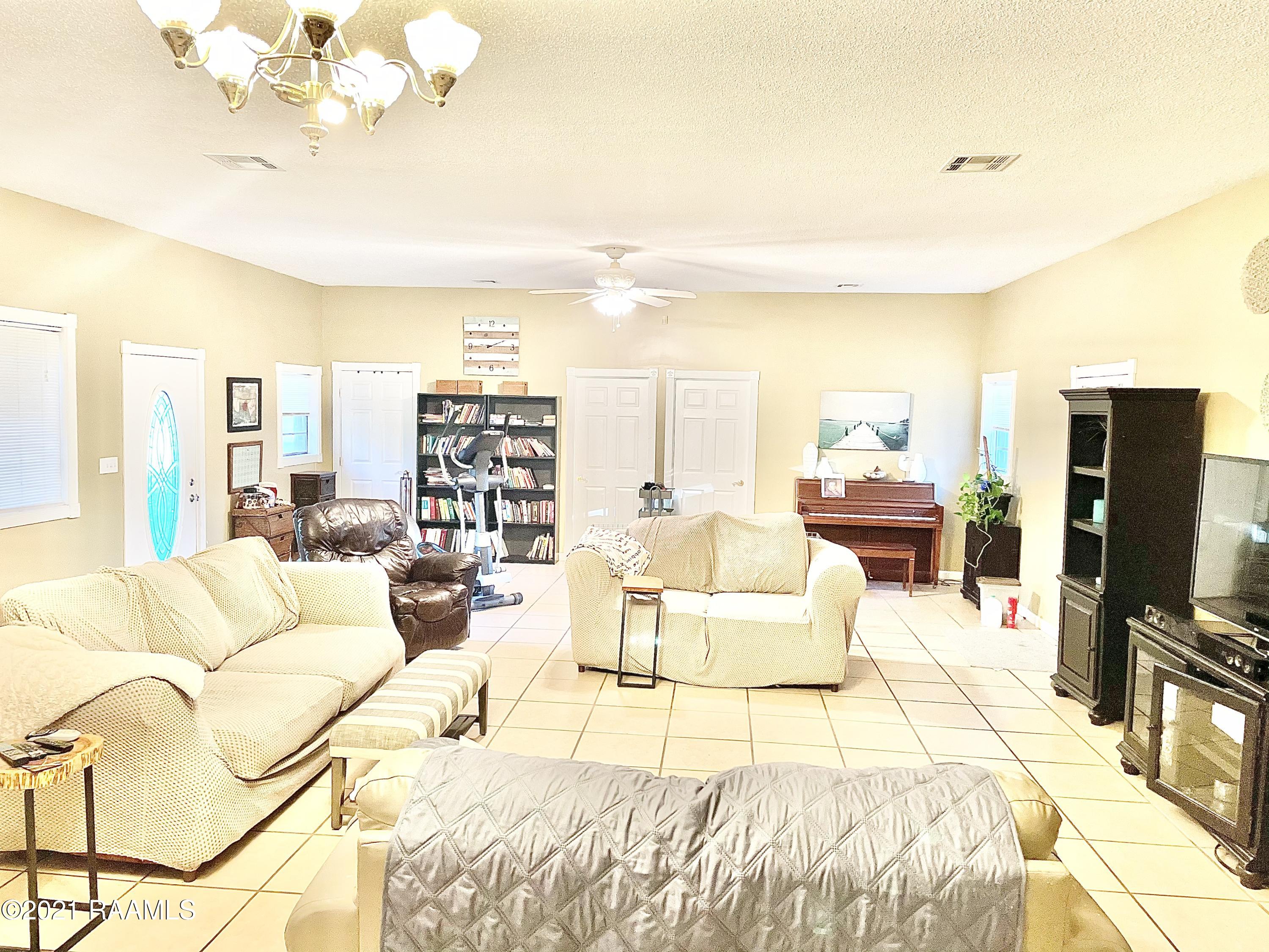 271 Bourque Road Church Point, LA 70525 - Photo 6 of 22 Gallery Image 6