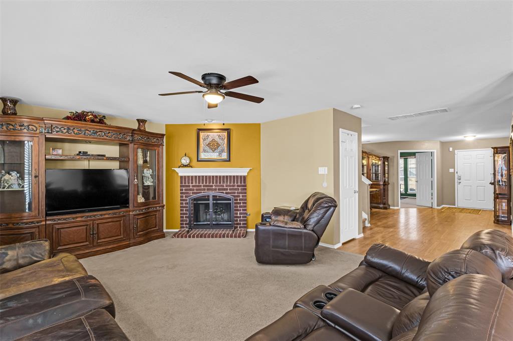 4333 Highgate Road Fort Worth, TX 76244 - Photo 5 of 40