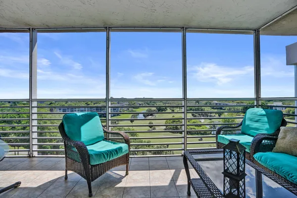 $2,850 | 3520 Oaks Way, Unit 1010, Pompano Beach, FL 33069
