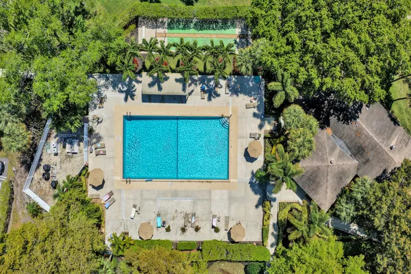 $2,850 | 3520 Oaks Way, Unit 1010, Pompano Beach, FL 33069