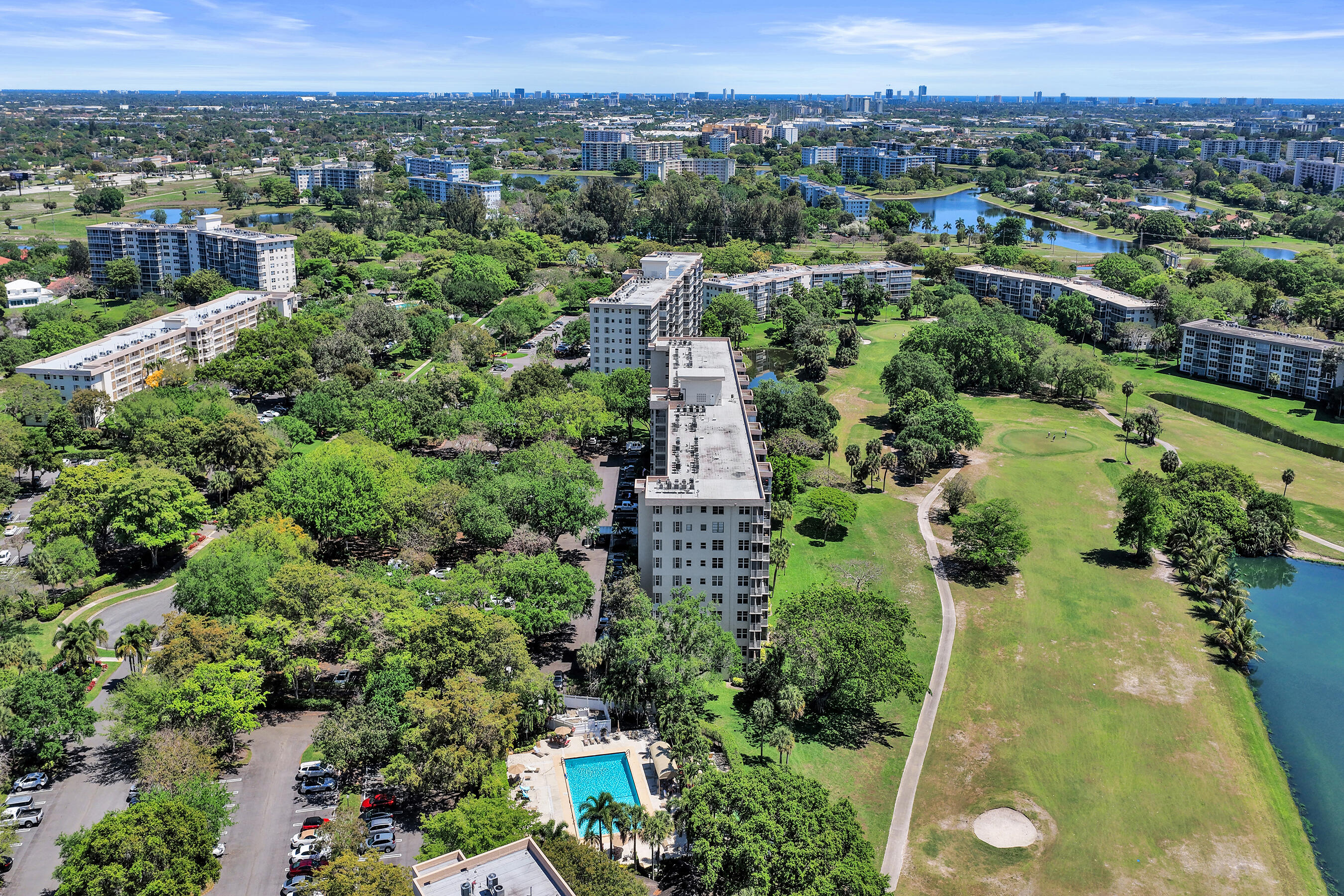 3520 Oaks Way, Unit 1010 Pompano Beach, FL 33069 - Photo 64 of 67 an aerial view of multiple house