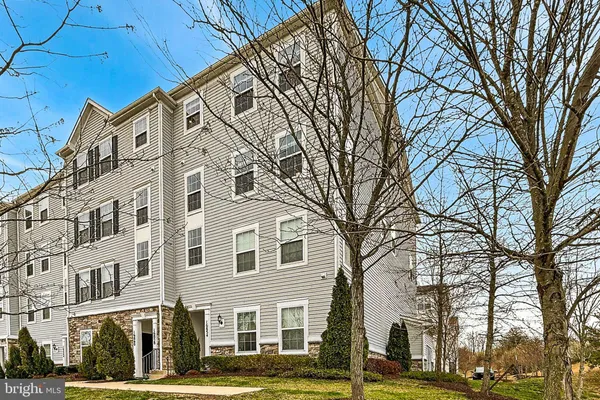 $450,000 | 16856 Porters Inn Drive, Dumfries, VA 22026