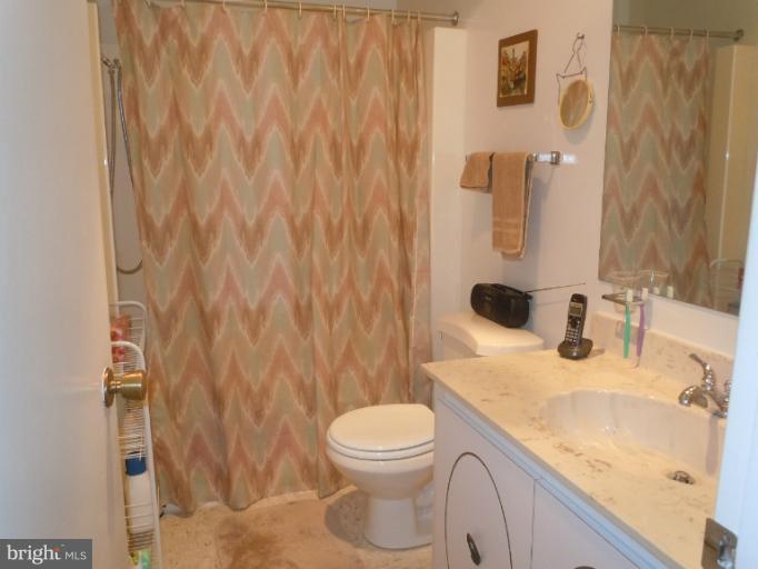 3145 Farnborough Court, Unit 261A Silver Spring, MD 20906 - Photo 11 of 18 Bath