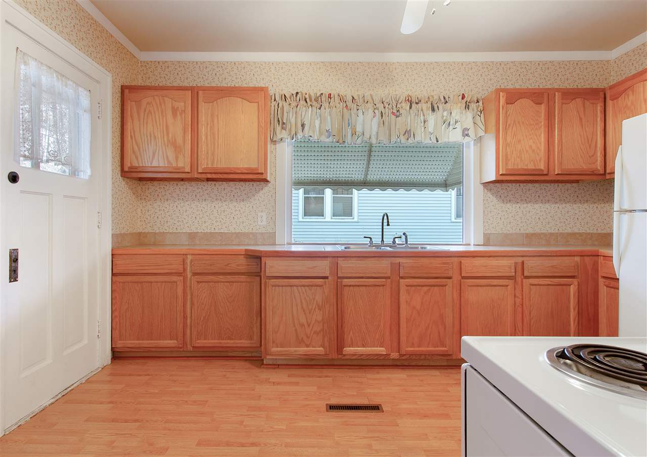 431 Rome Avenue Rockford, IL 61107 - Photo 3 of 21 Gallery Image 3