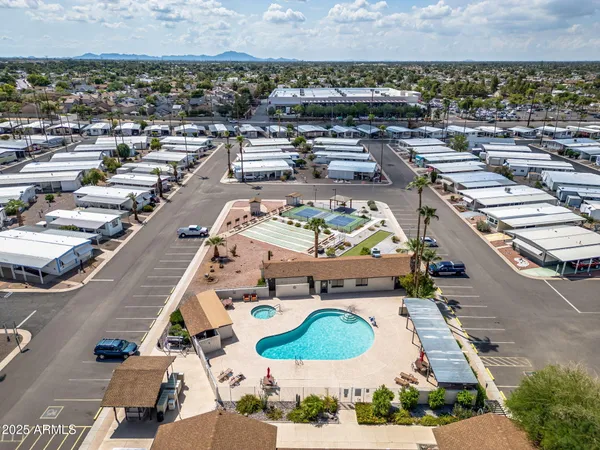 $37,999 | 305 South Val Vista Drive, Unit 383, Mesa, AZ 85204