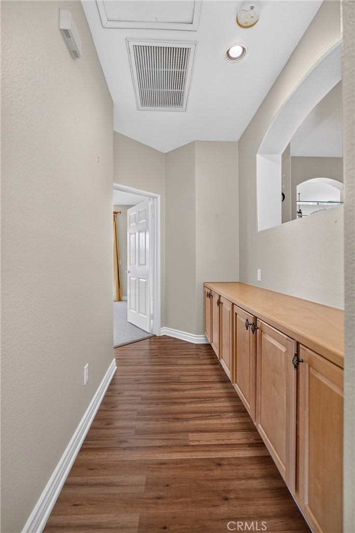5001 Rio Bravo Drive Banning, CA 92220 - Photo 23 of 38 Hallway
