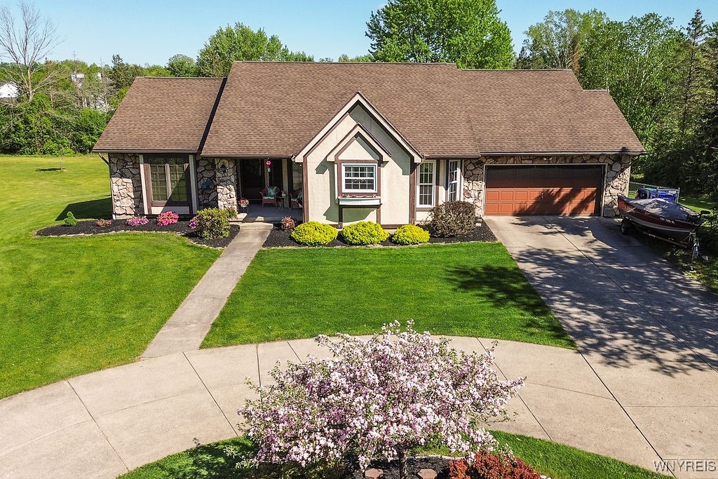 4590 Beach Ridge Road Pendleton, NY 14094 - Photo 3 of 50