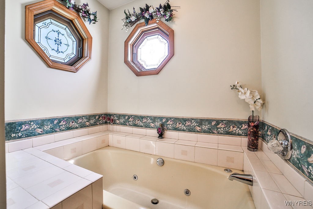 4590 Beach Ridge Road Pendleton, NY 14094 - Photo 36 of 50