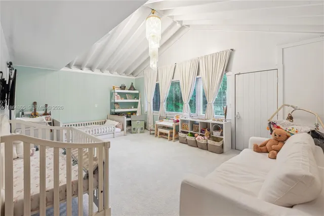 $4,090,000 | 6350 Pine Tree Drive, Miami Beach, FL 33140