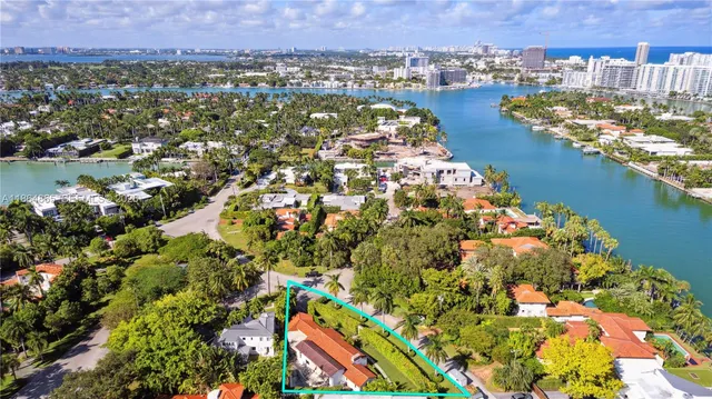 $4,090,000 | 6350 Pine Tree Drive, Miami Beach, FL 33140