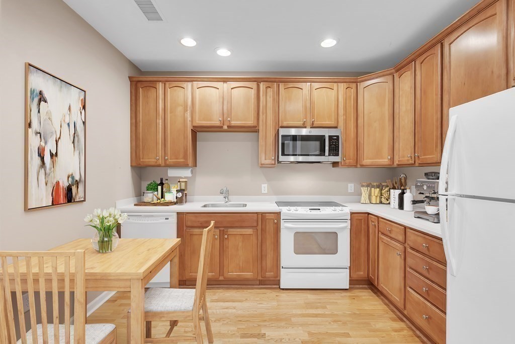 87 Clocktower Drive, Unit 2206 Waltham, MA 02452 - Photo 13 of 30