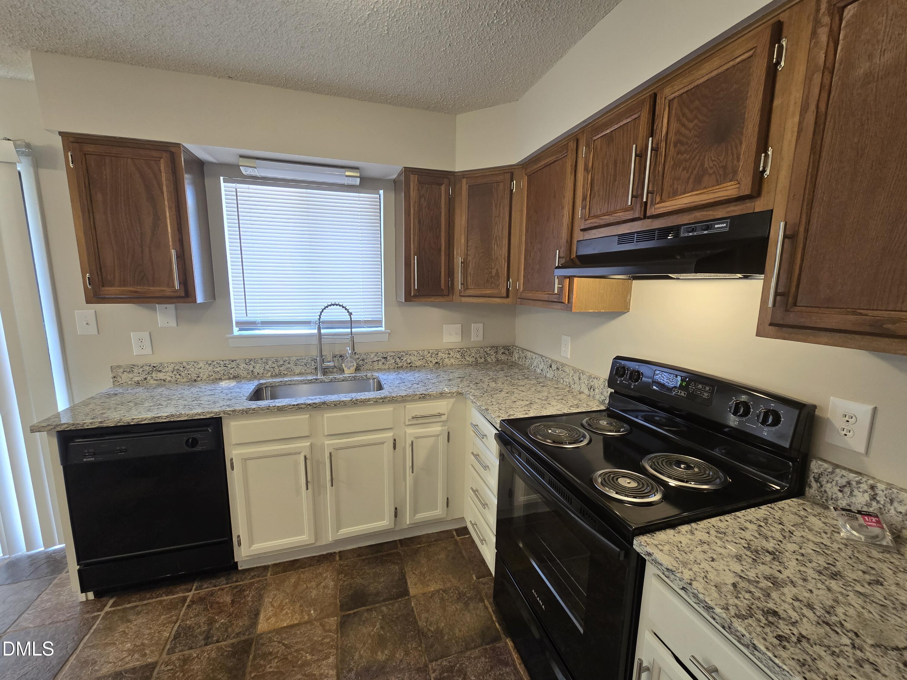 5837 Shady Grove Circle Raleigh, NC 27609 - Photo 5 of 14 20260605_141244