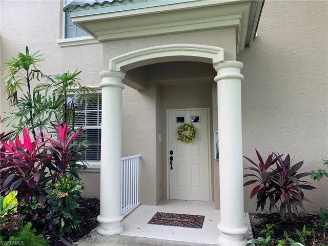 $5,800 | 3595 Laurel Greens Lane North, Unit 103, Naples, FL 34119