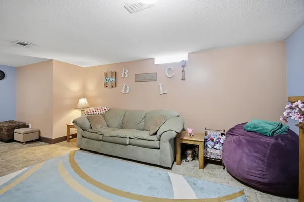 $349,900 | 238 13th Street Southwest, Owatonna, MN 55060