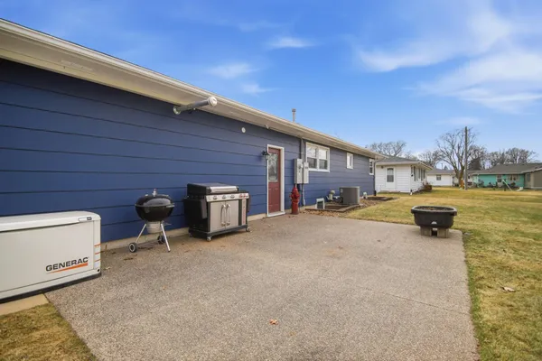 $349,900 | 238 13th Street Southwest, Owatonna, MN 55060