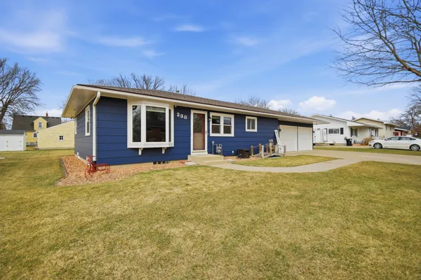 $349,900 | 238 13th Street Southwest, Owatonna, MN 55060