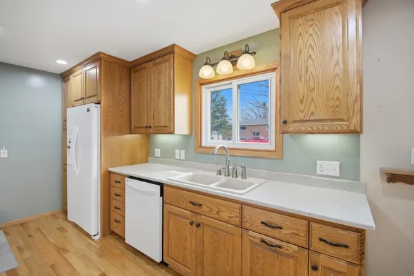 $349,900 | 238 13th Street Southwest, Owatonna, MN 55060