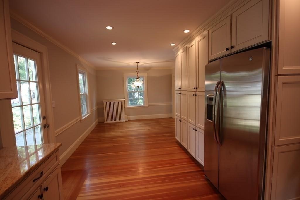 30 Farmcrest Avenue Lexington, MA 02421 - Photo 4 of 14