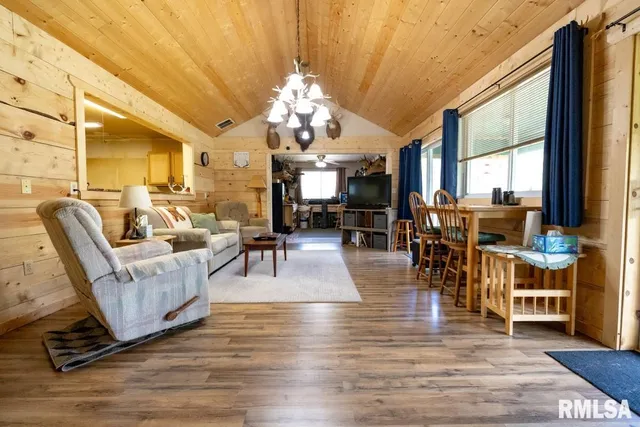 $275,000 | 160S South Iron Furnace Road, Elizabethtown, IL 62931