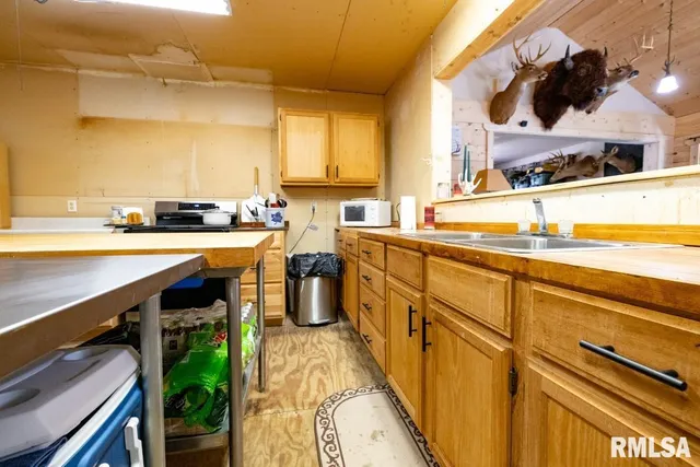 $275,000 | 160S South Iron Furnace Road, Elizabethtown, IL 62931