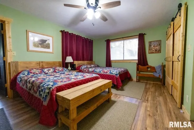 $275,000 | 160S South Iron Furnace Road, Elizabethtown, IL 62931