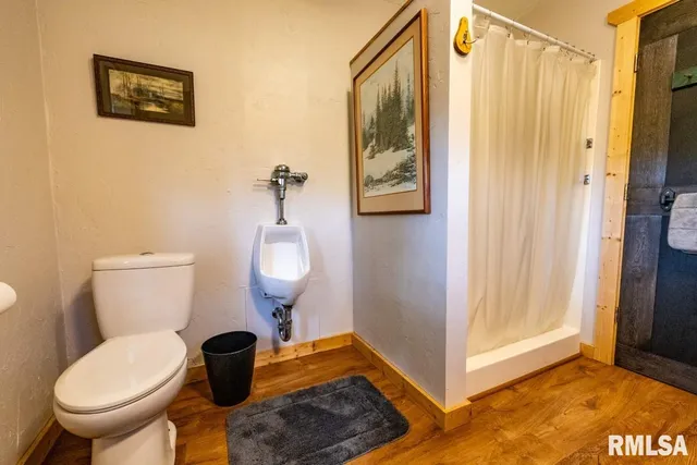 $275,000 | 160S South Iron Furnace Road, Elizabethtown, IL 62931