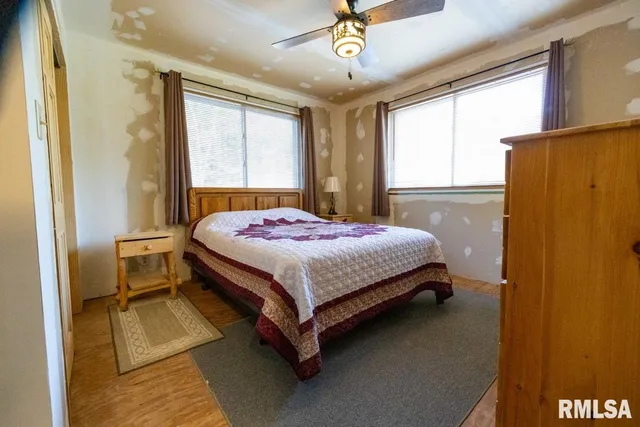 $275,000 | 160S South Iron Furnace Road, Elizabethtown, IL 62931