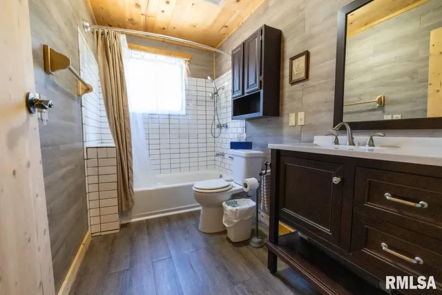 $275,000 | 160S South Iron Furnace Road, Elizabethtown, IL 62931